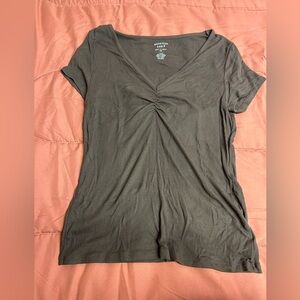 Soft and sexy American eagle blouse